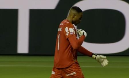 Carlos Miguel 'assume a culpa' por derrota do Palmeiras • Reprodução/Premiere