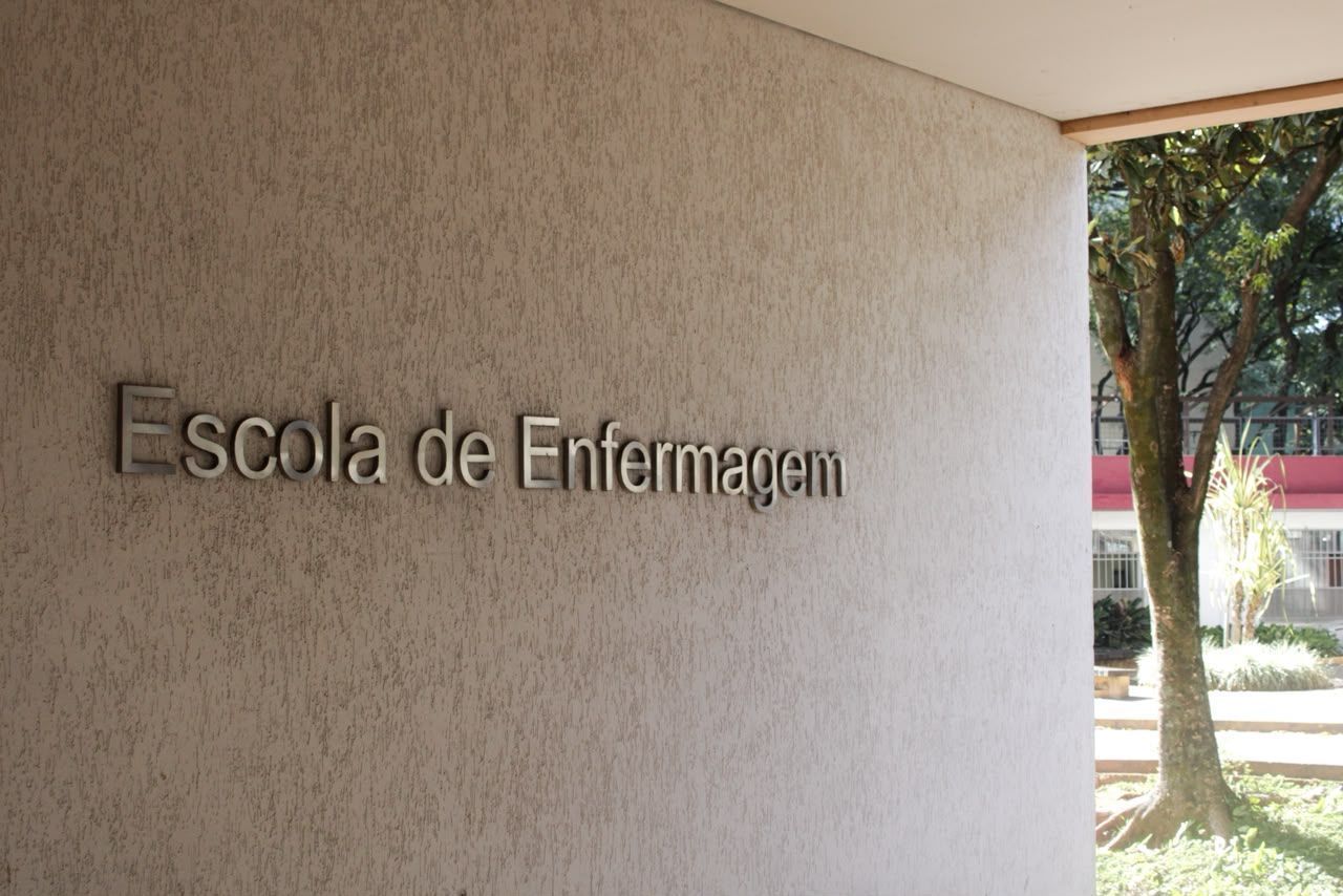 Enfermagem: antes das ruas, o cuidado começa na sala de aula