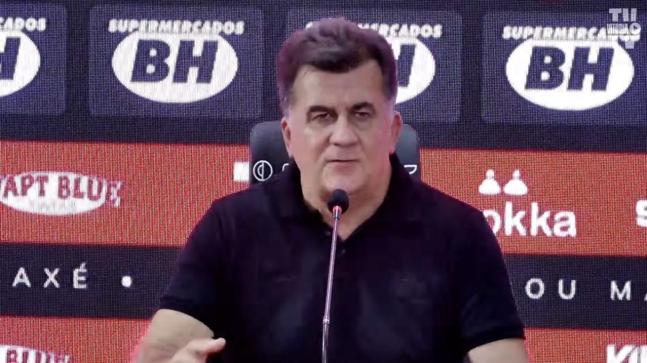 Presidente do Vitória detona arbitragem de jogo contra o Palmeiras: ‘Lamentável’