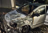 Incêndio atinge veículo no Centro de Ouro Preto e mobiliza Corpo de Bombeiros