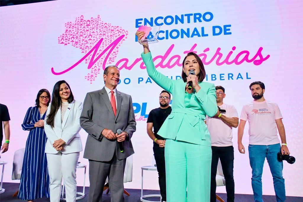 Valdemar diz que Ana Munhoz comandará o PL e não fala sobre retorno de Michelle à presidência