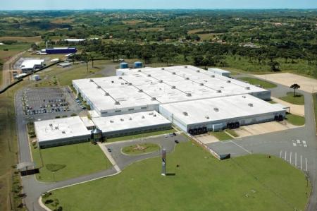 Fábrica de motores de Campo Largo-PR, desativada em 2022 • Divulgação