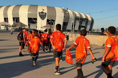 Visita à Arena MRV pela campanha “A base vem forte”