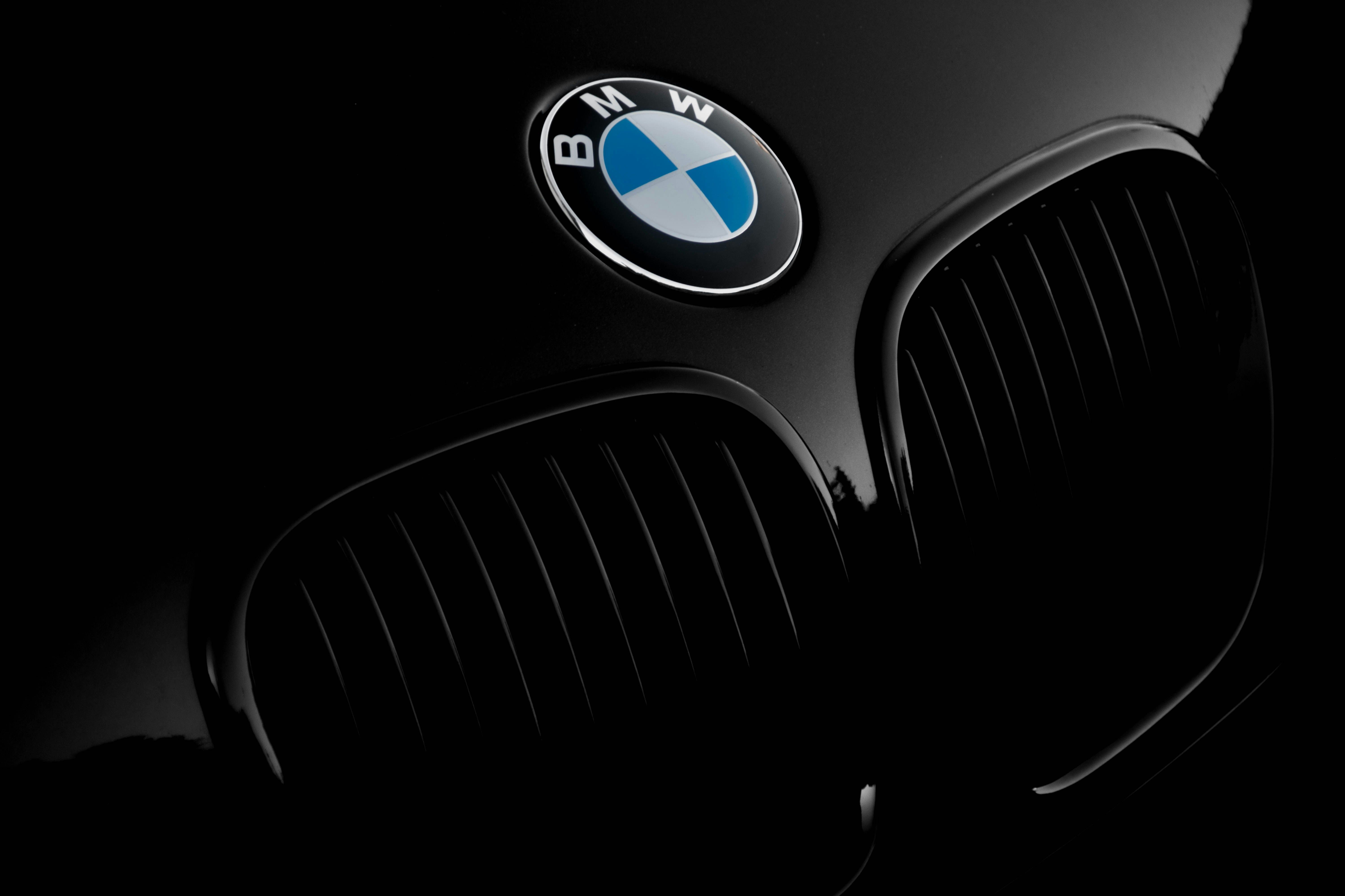 BMW anuncia corte de cerca de 8 mil funcionários até o fim de 2027