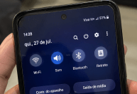 O que significa o símbolo H+ que aparece no celular e para que ele serve?