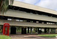 Prefeitura de Londrina abre edital para professores com 60 vagas e salários de R$ 6 mil