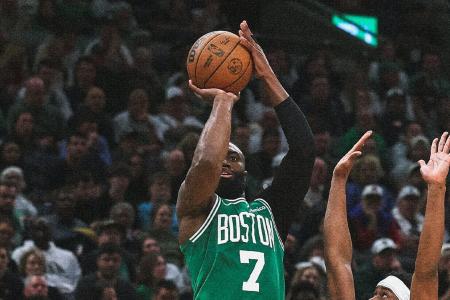 Jaylen Brown em ação pelo Boston Celtics na temporada 2025/2026