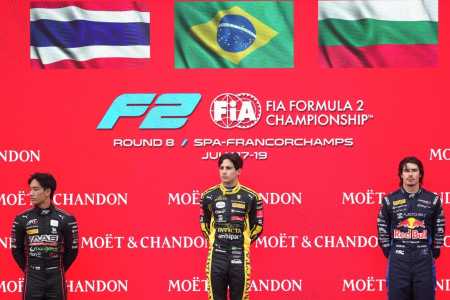 Rafael Câmara no lugar mais alto do pódio da etapa da Bélgica da Fórmula 2 2026