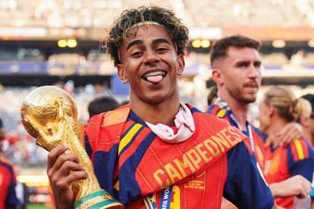 Campeã do Mundo, Espanha também assume liderança do ranking da Fifa
