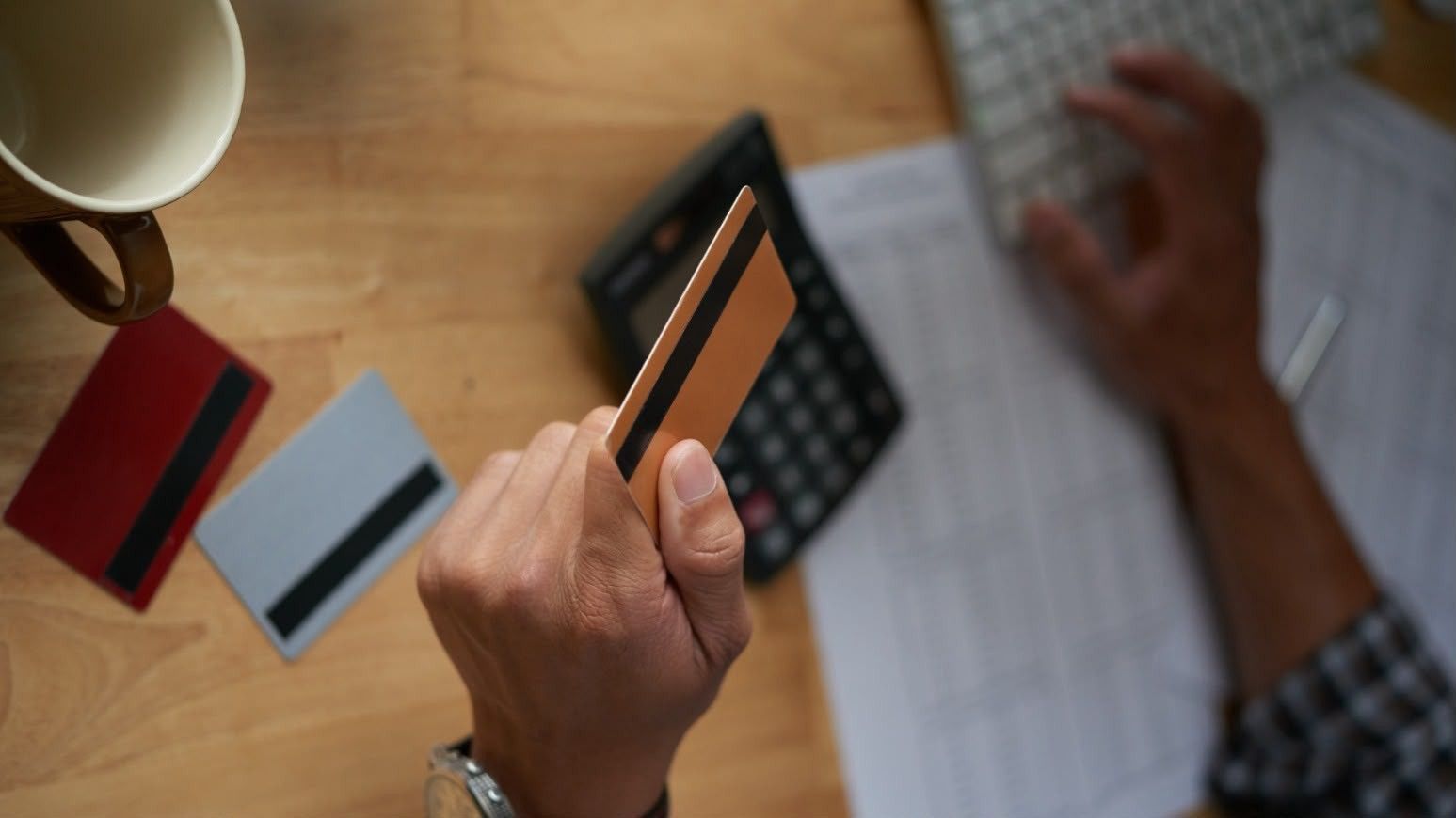 Dicas de segurança com o cartão: como evitar golpes e proteger seus dados financeiros