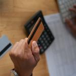 Dicas de segurança com o cartão: como evitar golpes e proteger seus dados financeiros
