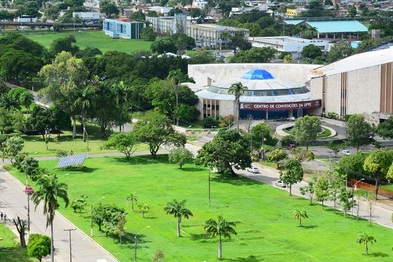 UFPE abre mais dois concursos para professores; salários chegam a R$ 26,3 mil