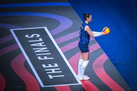 Roberta, do Brasil, durante jogo contra o Japão, pelas quartas de final
