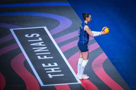Roberta, do Brasil, durante jogo contra o Japão, pelas quartas de final