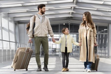 Família no aeroporto