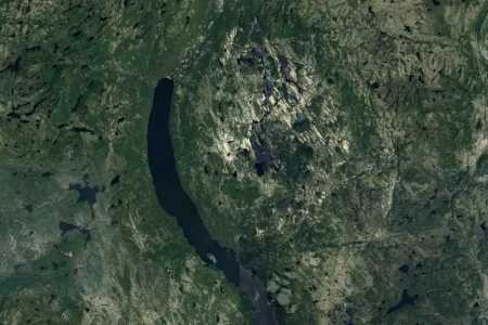 O que é o buraco de 25 quilômetros de diâmetro 'achado' no Google Maps? Entenda