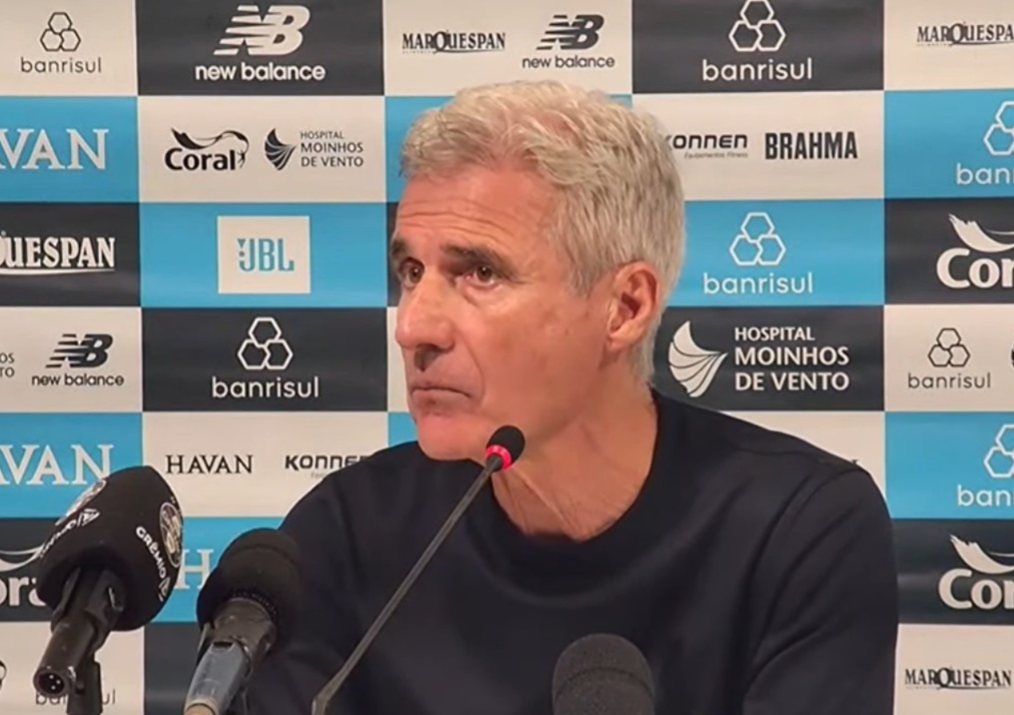 Luís Castro se frustra com atuação do Grêmio e cita jogo contra o Cruzeiro