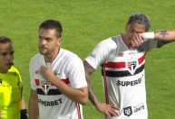 Rafael Toloi sofre lesão muscular, é substituído e chora em jogo do São Paulo