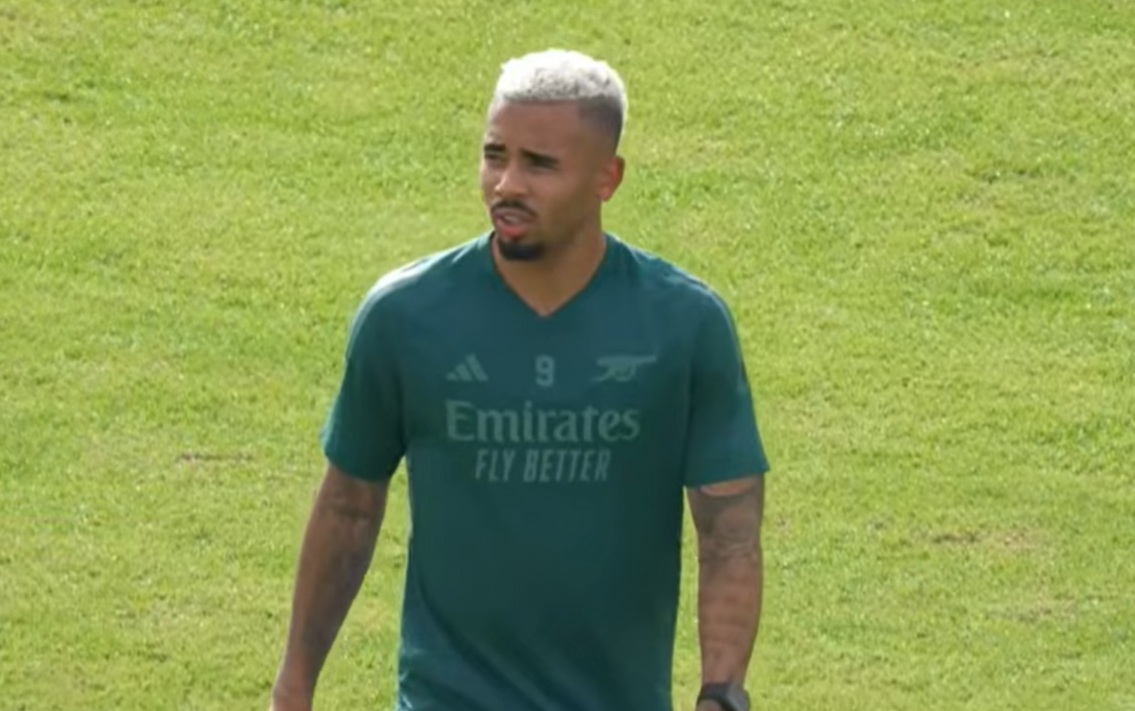 Gabriel Jesus trabalha no Palmeiras em dia de jogo-treino do time