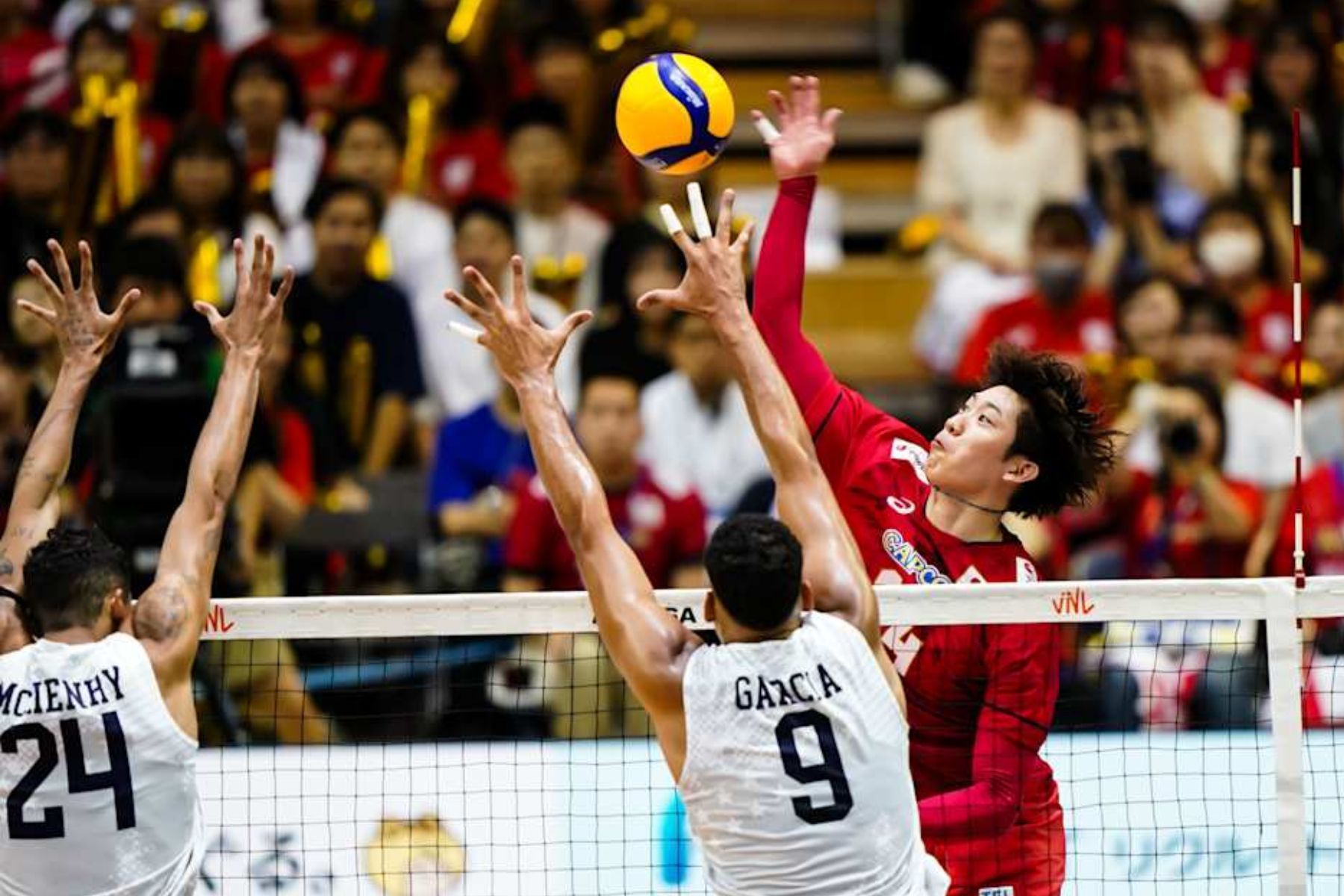 Horário e onde assistir ao vivo Japão x Estados Unidos, pela semifinal da VNL Masculina