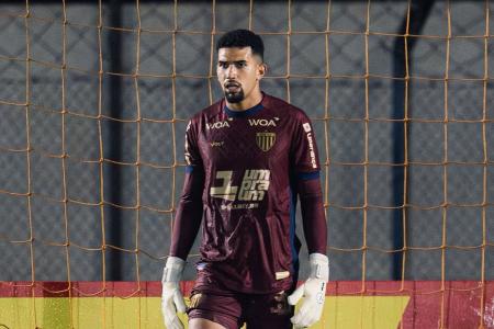 Léo Aragão em ação pelo Avaí