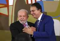 Lula aposta em Camilo Santana para destravar pautas no Senado