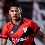 Marrony brilha, Atlético-GO vence vice-líder Operário-PR e cola no G6 da Série B