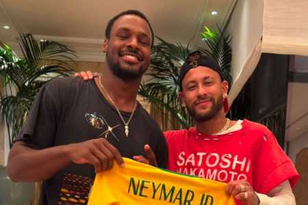 Bronny James e Neymar em foto de 13 de julho de 2026