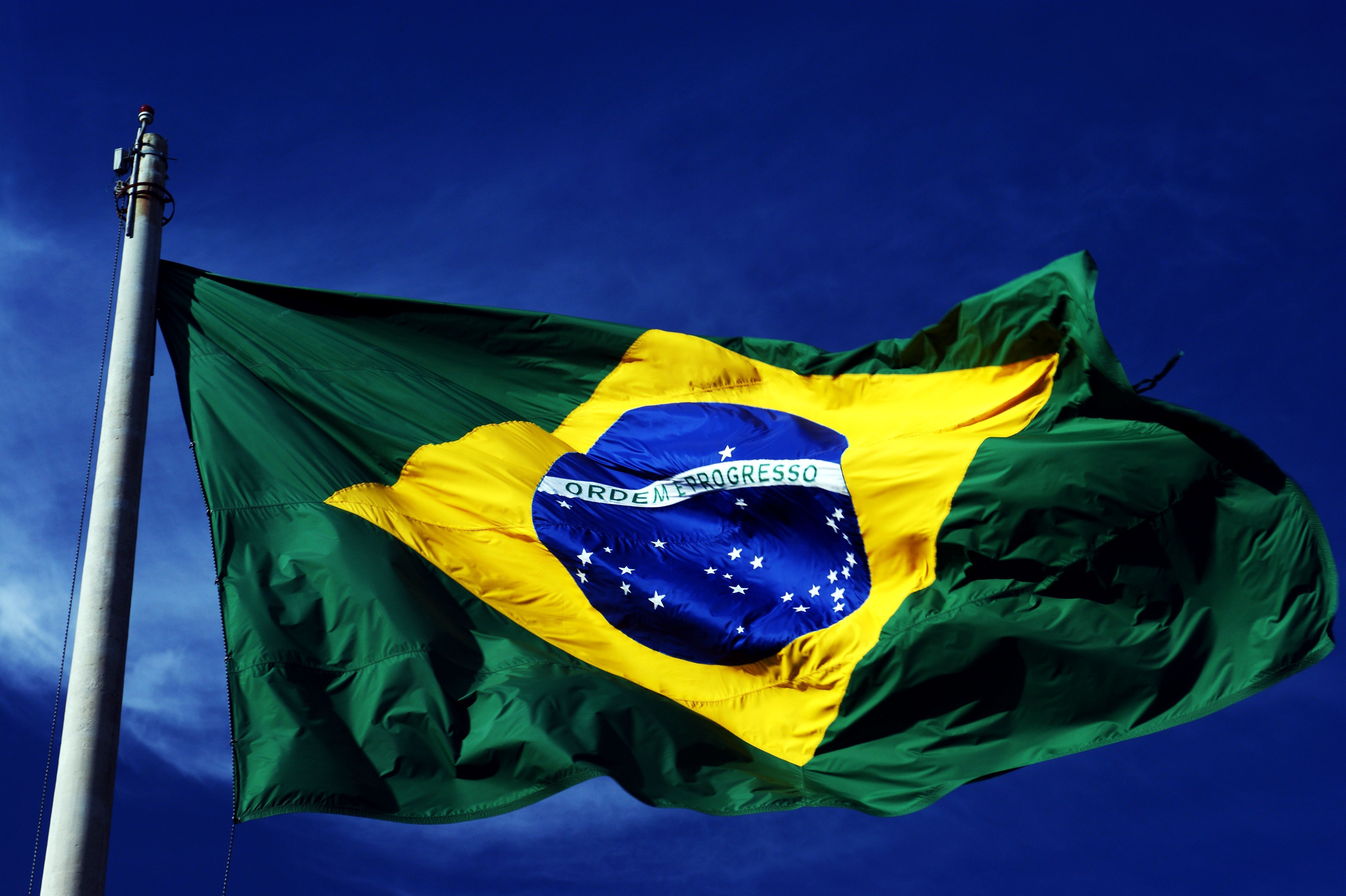 Gastos de turistas estrangeiros no Brasil e de brasileiros no exterior batem recorde