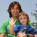 Filho de Pirlo desabafa após pai não assumir como técnico da Itália