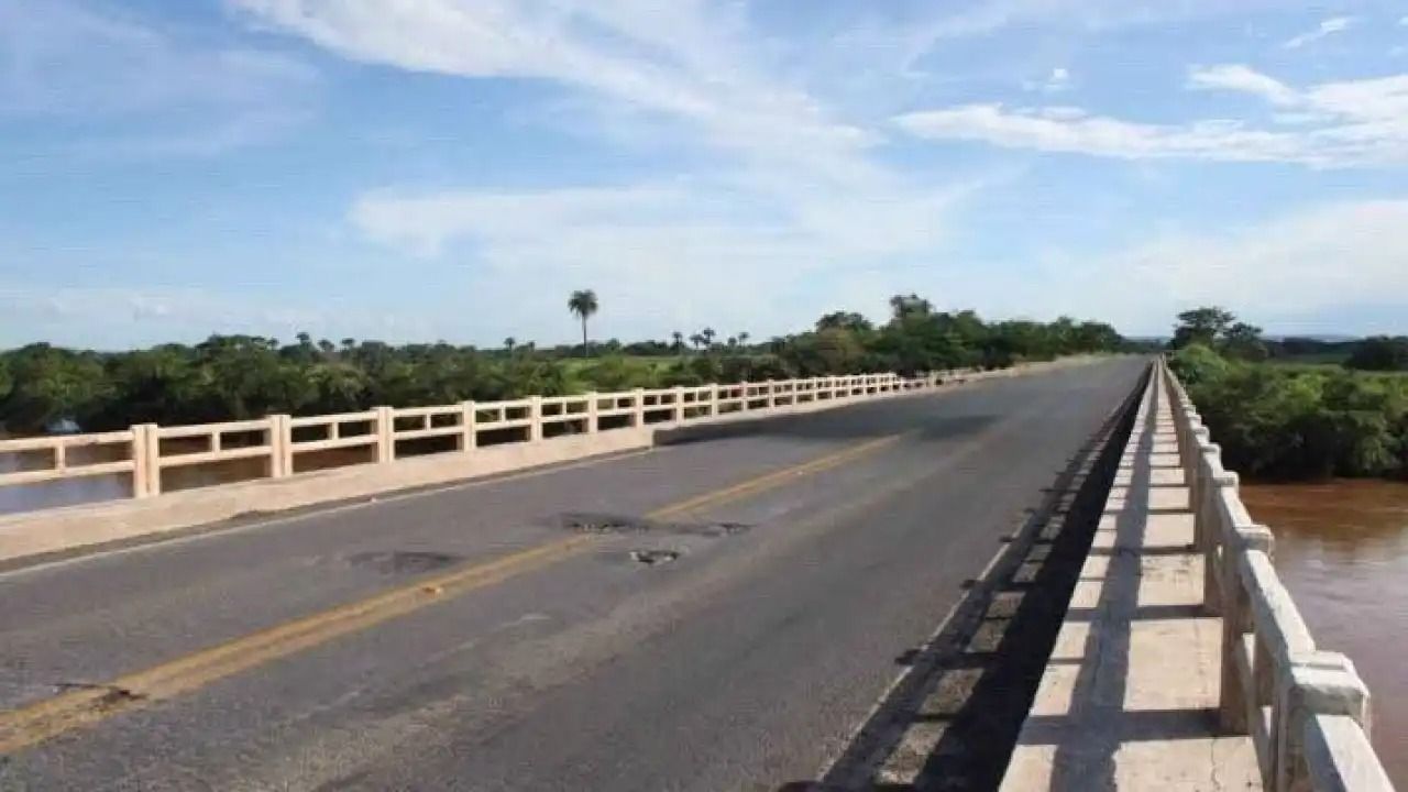 DNIT amplia limite de carga na ponte sobre o Rio das Velhas, na BR-365
