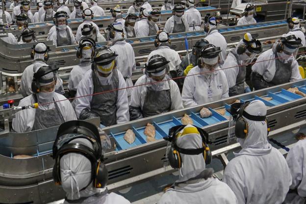 Indústria brasileira se reinventa para enfrentar o dumping