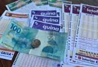 Quina 7077 sorteia prêmio de R$ 25 mi nesta terça-feira (28); saiba como jogar