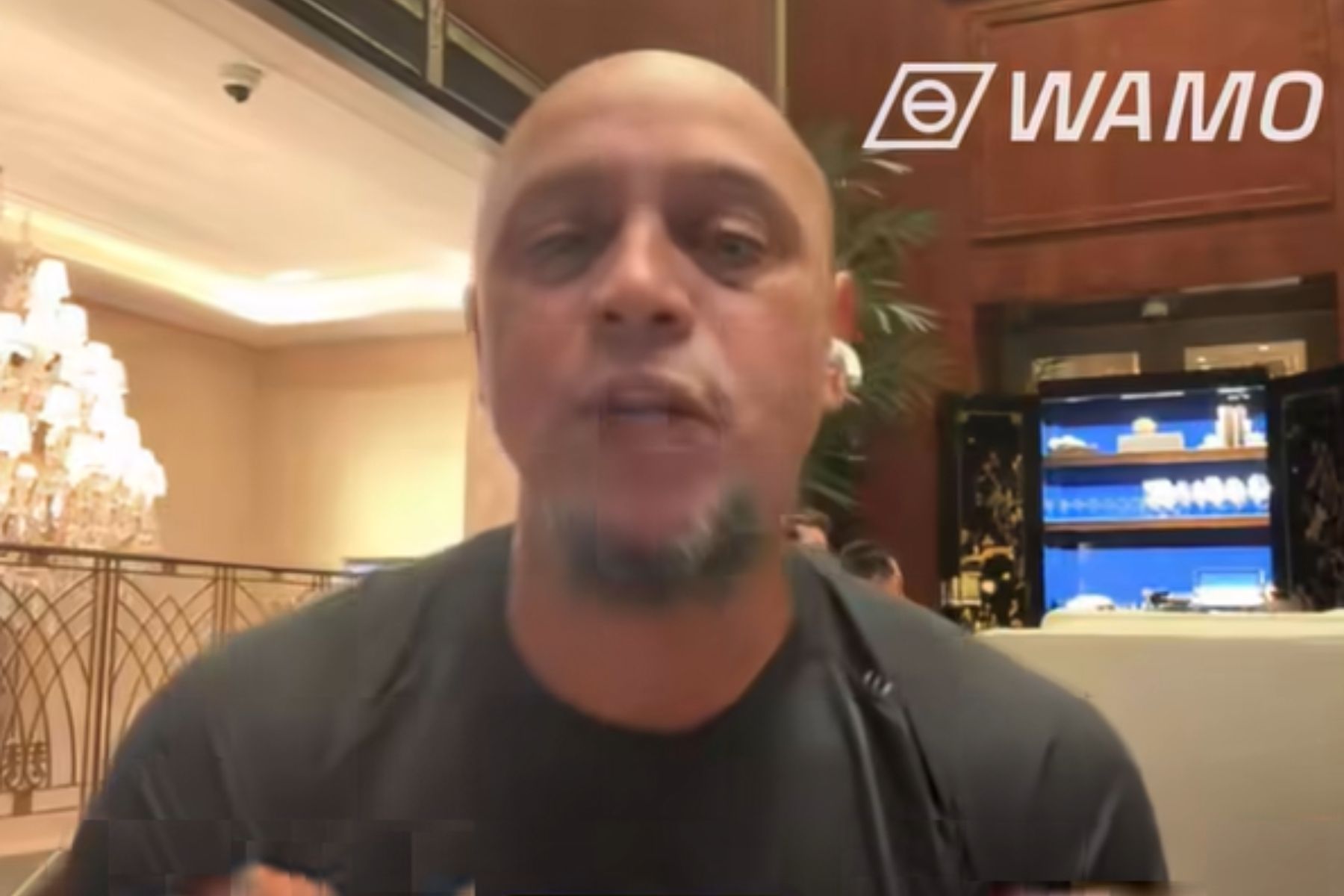 Roberto Carlos revela que conta tem Ronaldo como parceiro para comprar clube