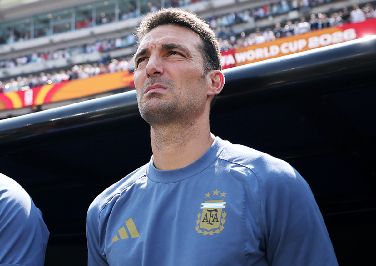 Scaloni pede desculpas por vice na Copa e ataca críticos: 'Gente que não nos conhece'