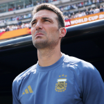 Scaloni pede desculpas por vice na Copa e ataca críticos: 'Gente que não nos conhece'