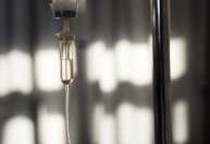 Soroterapia não têm benefícios comprovados e pode oferecer riscos, alerta Anvisa
