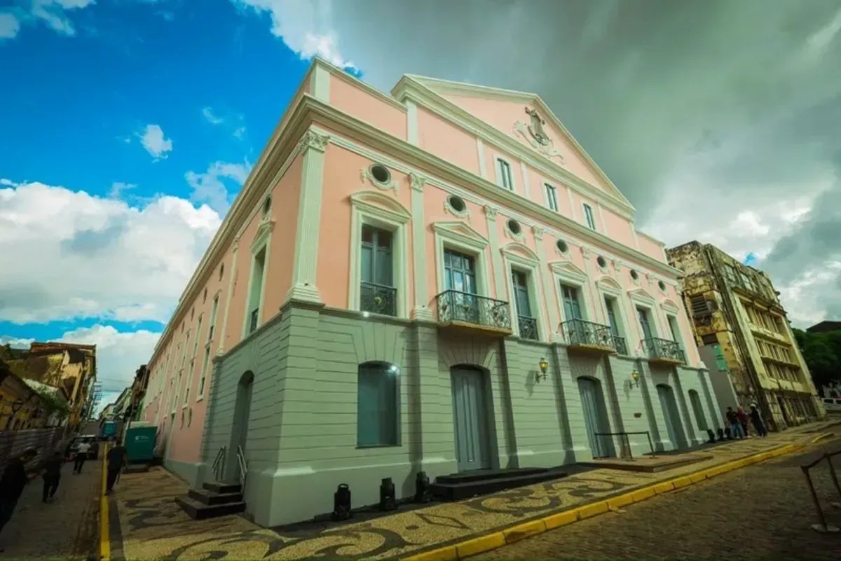 Teatro bicentenário reabre no Maranhão após reforma de R$ 21 milhões