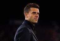 Federação Italiana tentou usar Thiago Motta para evitar saídas de Maldini e Leonardo