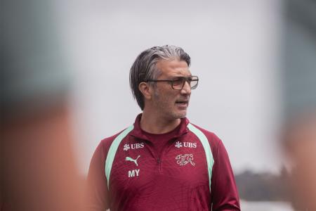 Murat Yakın, treinador da Suíça