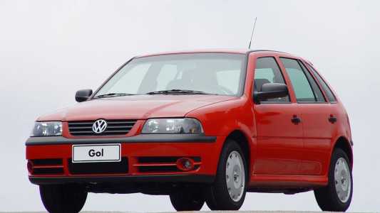 Volkswagen Gol 1.6 Total Flex, lançado em 2003, foi o primeiro carro flex do Brasil • Divulgação