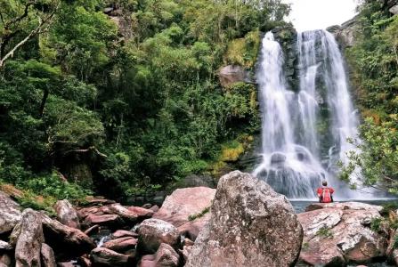 Cachoeira dos Garcias no Parque Estadual do Papagaio, em Aiuruoca •
