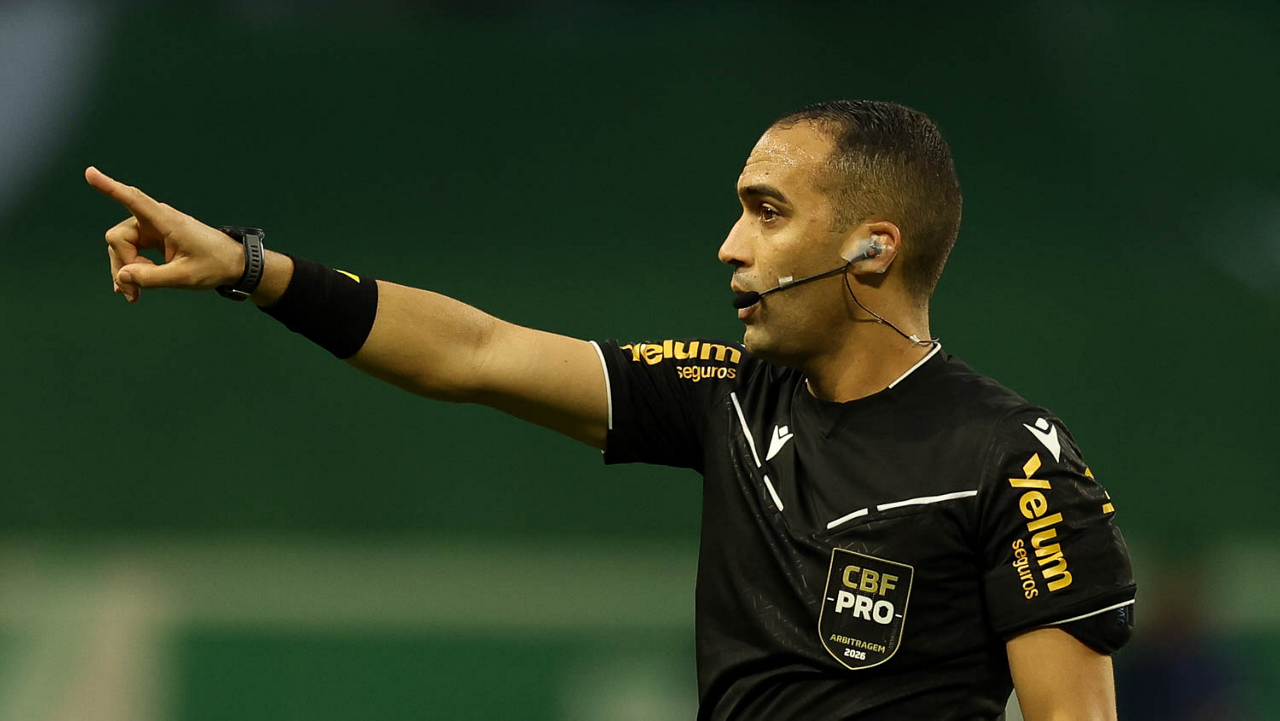 CBF revela valor de investimento para melhora da arbitragem no Brasil; veja