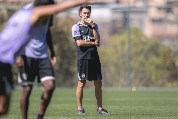 Atlético tem quatro estreantes para clássico contra o Cruzeiro pela Copa do Brasil