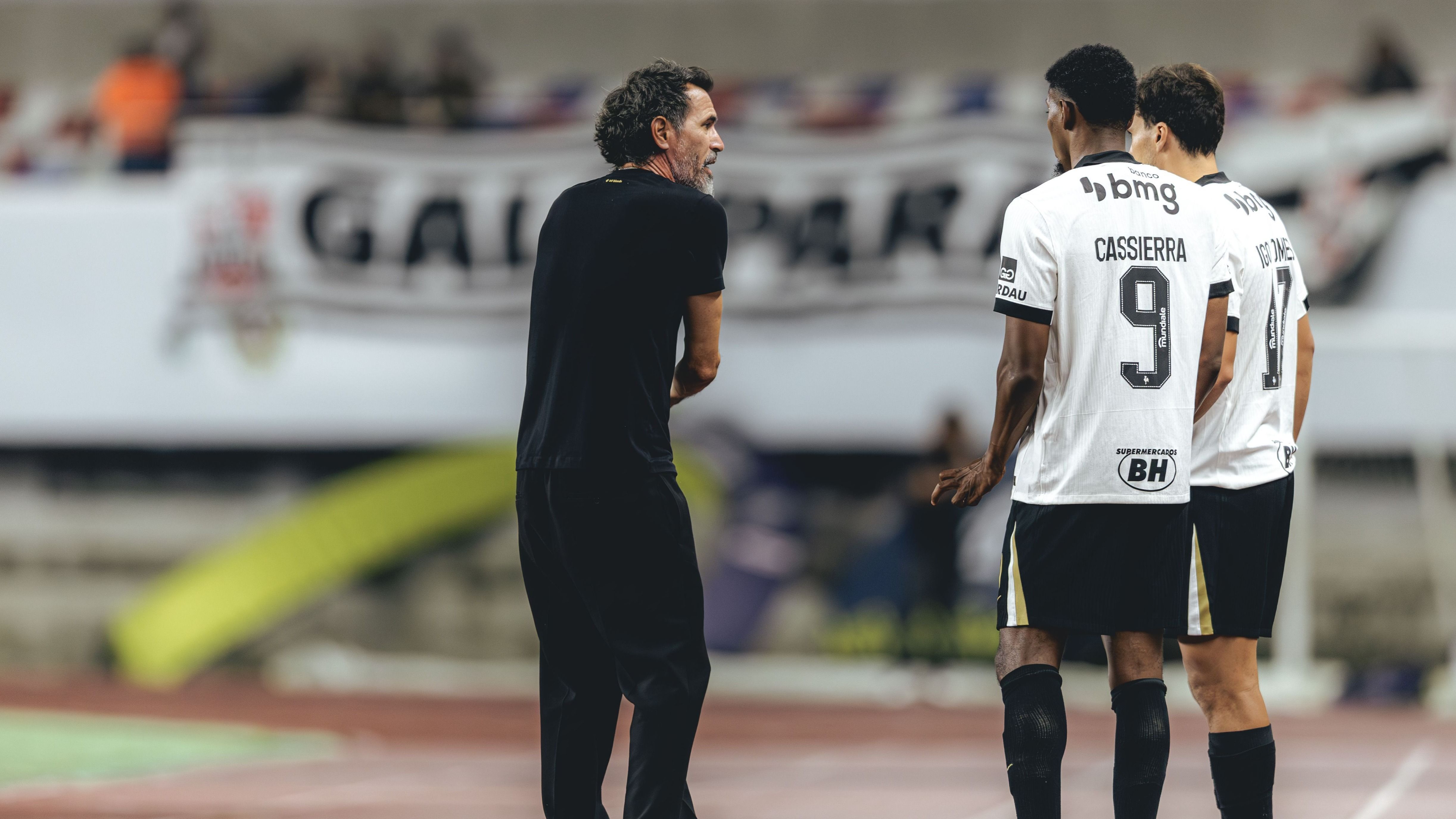 Domínguez explica 'rodízio' no Atlético e projeta duelo pela Sula: 'Partida inteligente'
