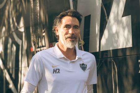 Domínguez projeta postura do Atlético no clássico e elogia 'fortaleza' do Cruzeiro