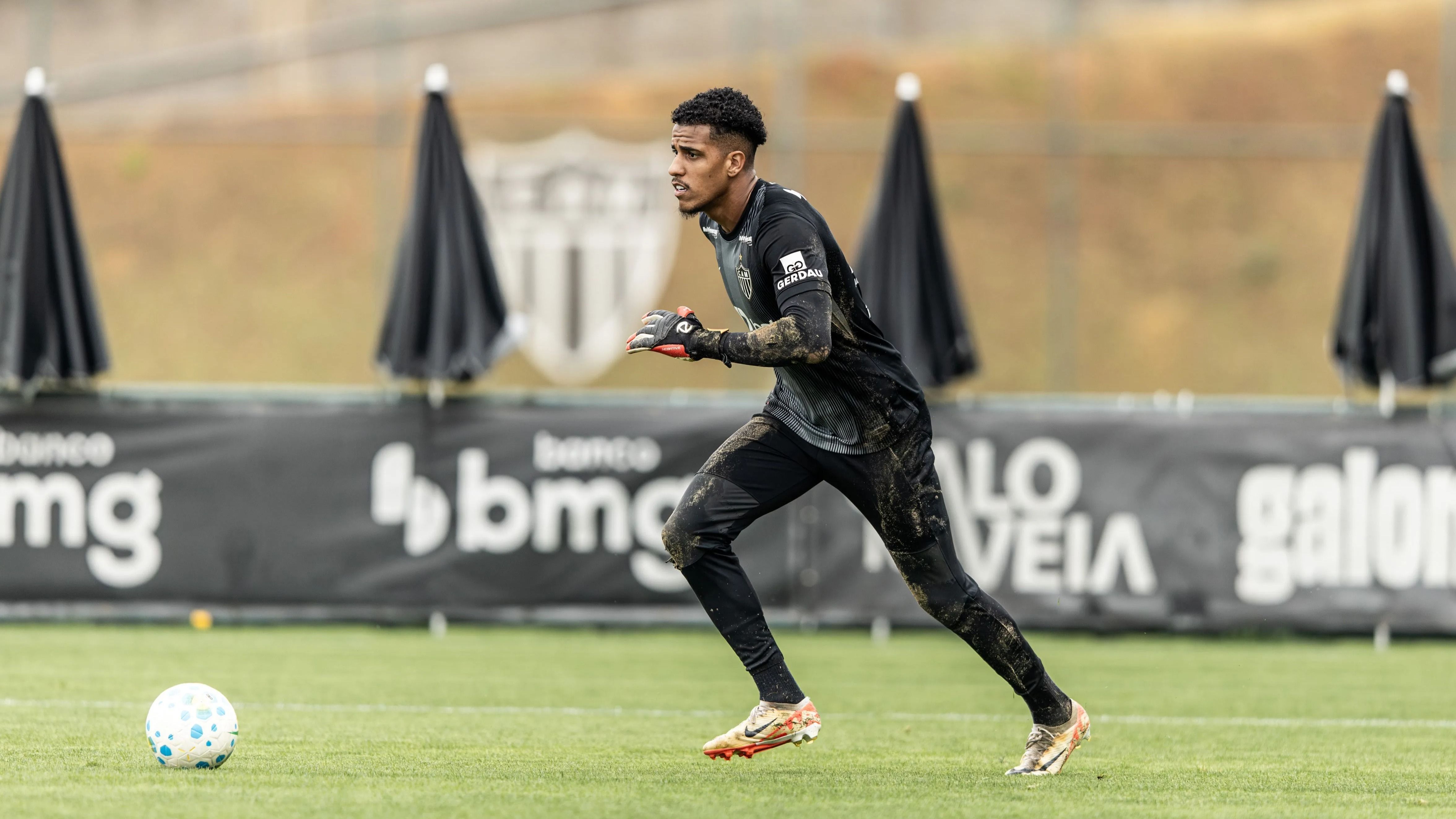 Substituto de Everson, Gabriel Delfim fez apenas um jogo pelo Atlético na temporada