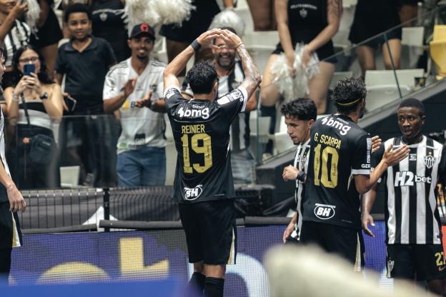 Reservas 'dão show', e Atlético vence Vitória pelo Brasileirão antes de clássico decisivo