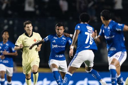 Com reservas, Cruzeiro não se encontra e perde para o Vasco pelo Brasileirão