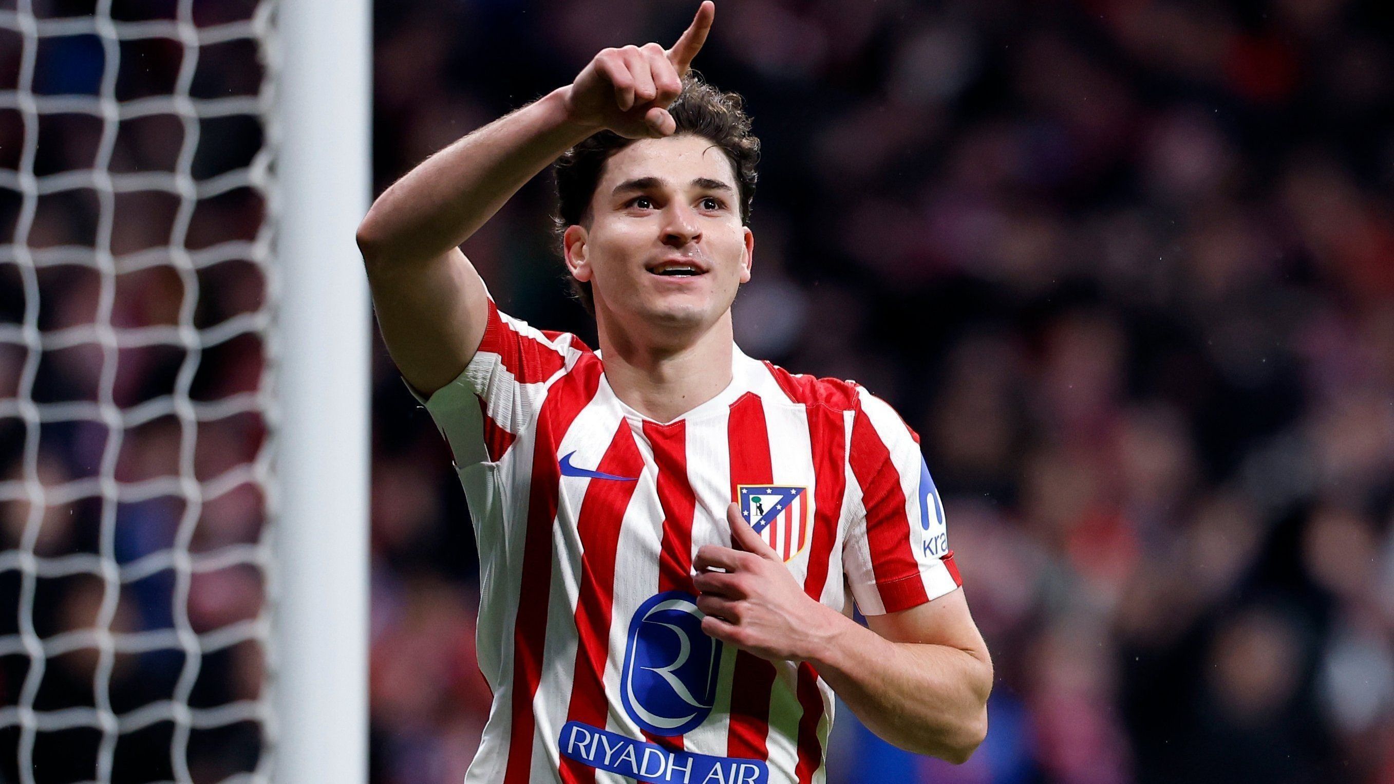 Atlético de Madrid aceita negociar Álvarez com gigante inglês, e jogador toma decisão